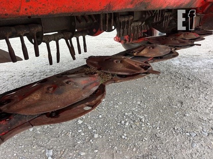 2013-kuhn-fc353gc-image-17