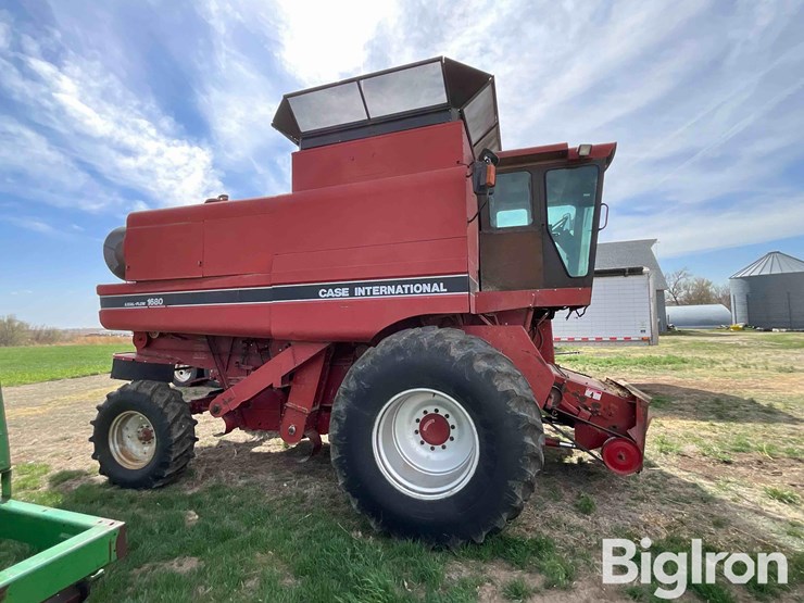 1990-case-ih-1680-image-4