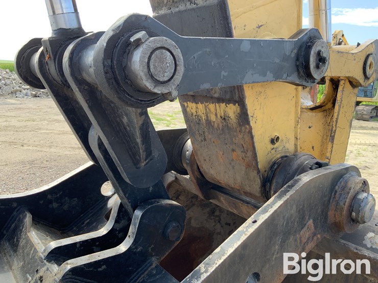 2006-caterpillar-330dl-image-12