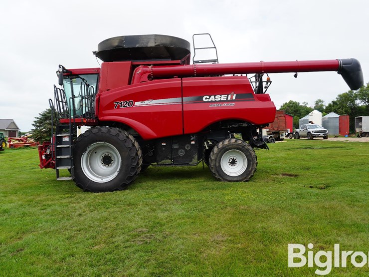 2010-case-ih-7120-image-8