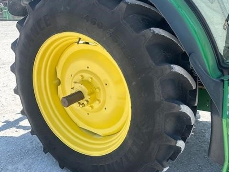 2013-john-deere-6125r-image-13