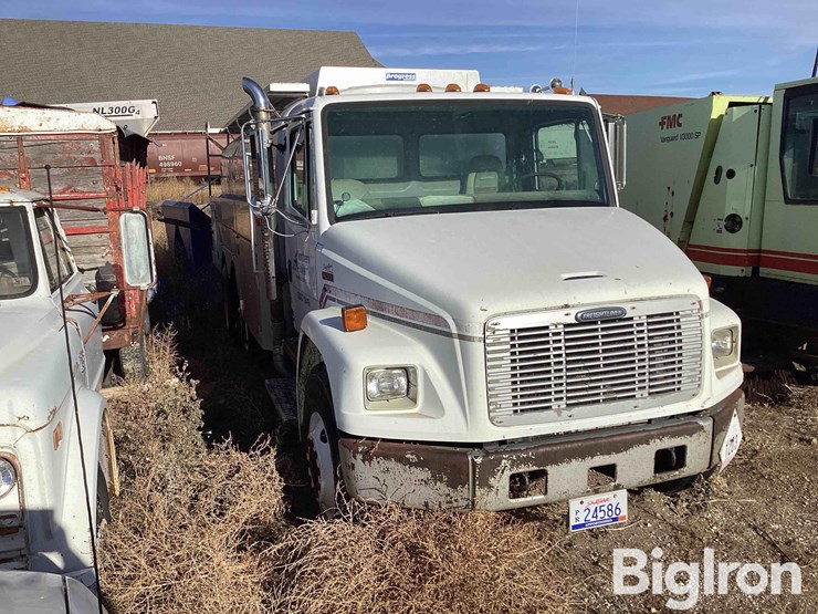 1998-freightliner-fl70-image-4