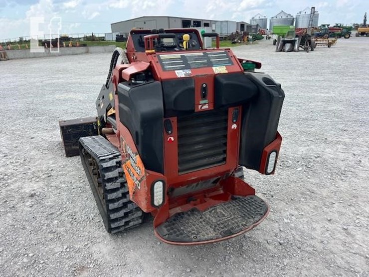 2019-ditch-witch-sk1550-image-4