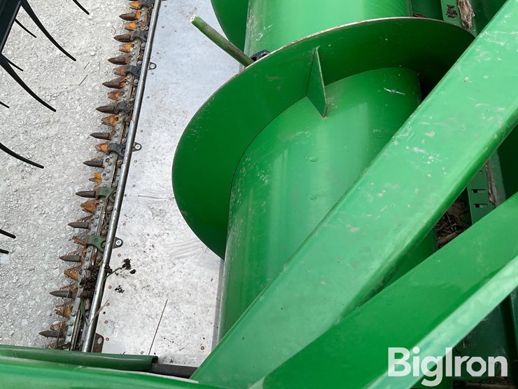 2009-john-deere-635f-image-16