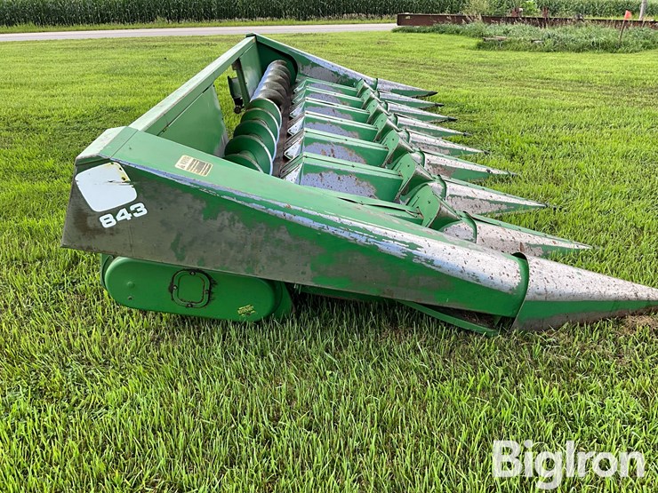 john-deere-843-image-4