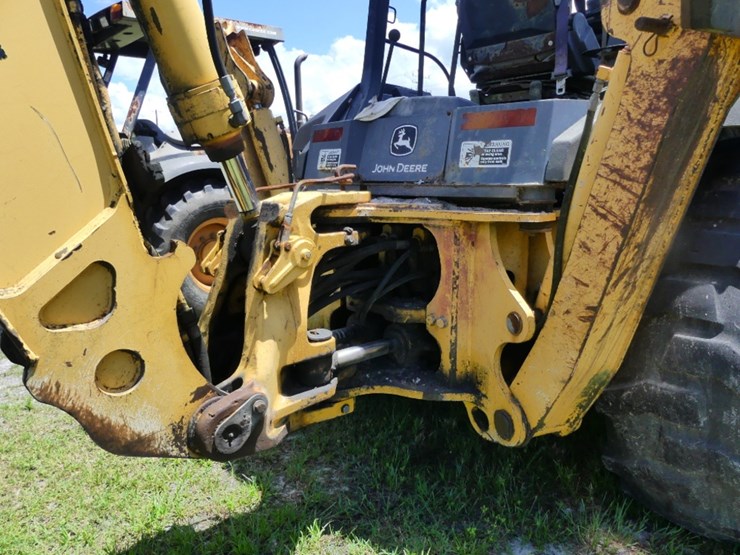 deere-410g-image-8