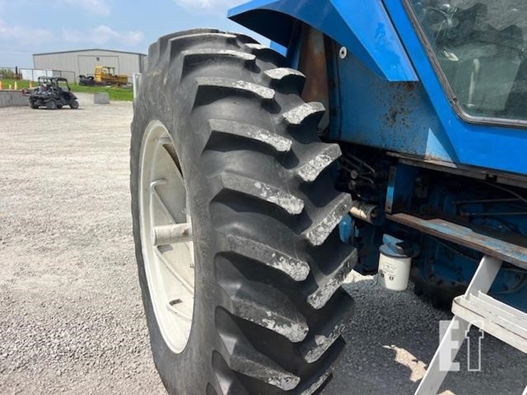 ford-8600-image-16