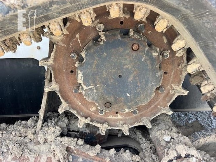 2020-bobcat-t870-image-24