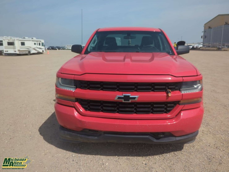 2017-chevrolet-silverado-1500-image-26