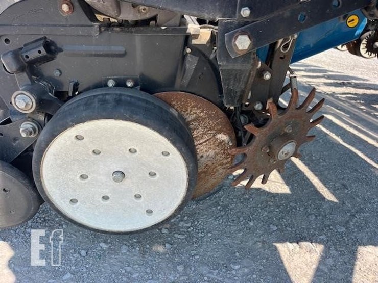 2008-kinze-3800sds-image-16