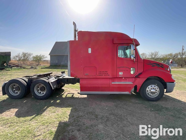 2003-freightliner-columbia-120-image-4