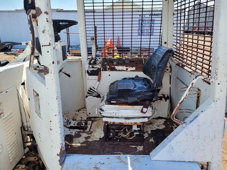 bobcat-2410-image-7