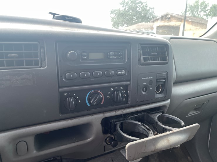 2003-ford-f550-image-72