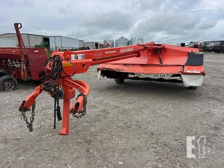 2013-kuhn-fc353gc-image-2