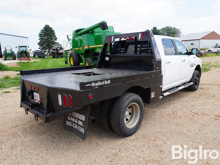 2018-ram-3500-slt-image-5