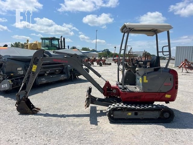 takeuchi-tb216-image-2