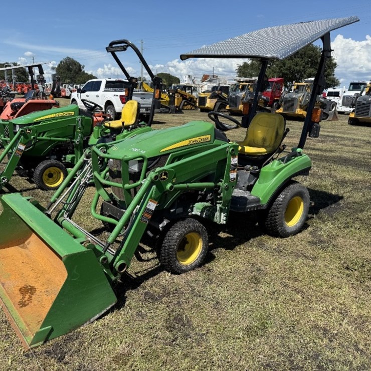 JOHN DEERE 1023E