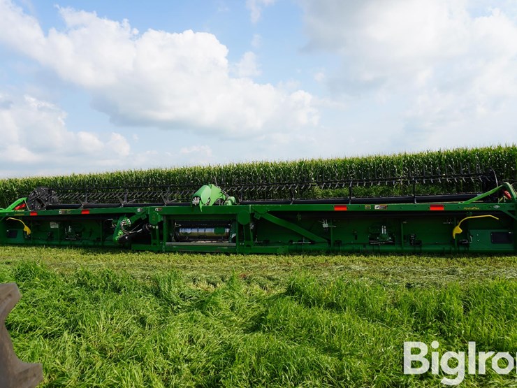 2019-john-deere-740fd-image-6