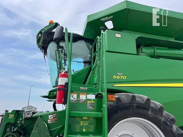 2014-john-deere-s670-image-63