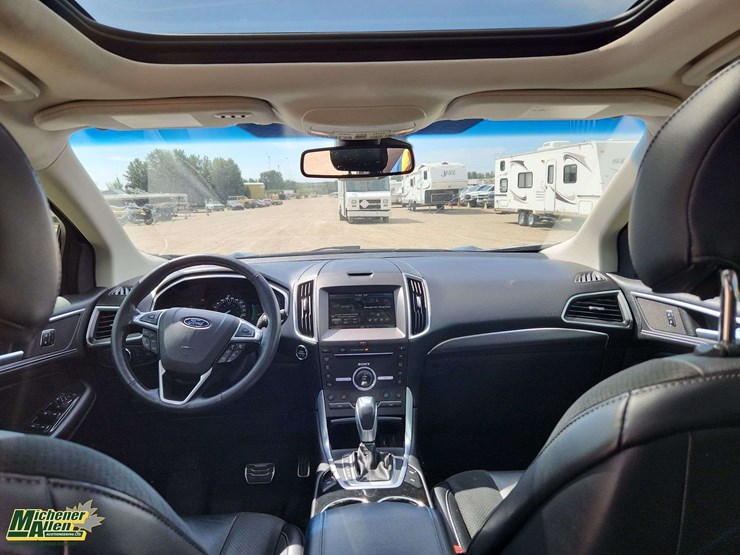 2015-ford-edge-image-10