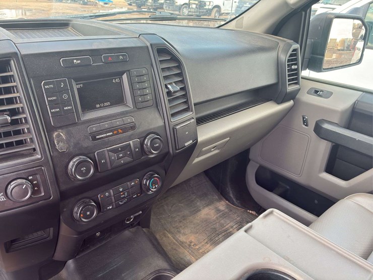 2018-ford-f150-xl-image-11