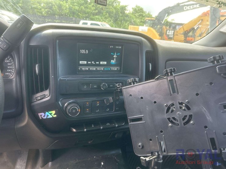 2019-chevrolet-silverado-image-15