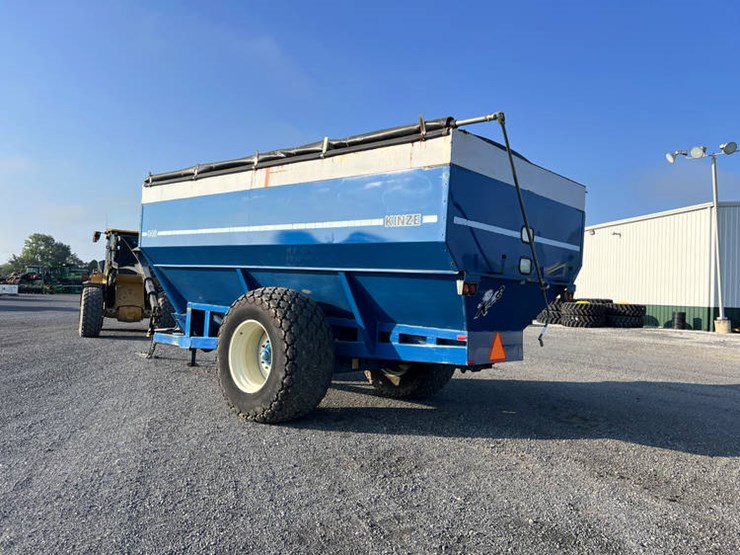 1997-kinze-840-image-4