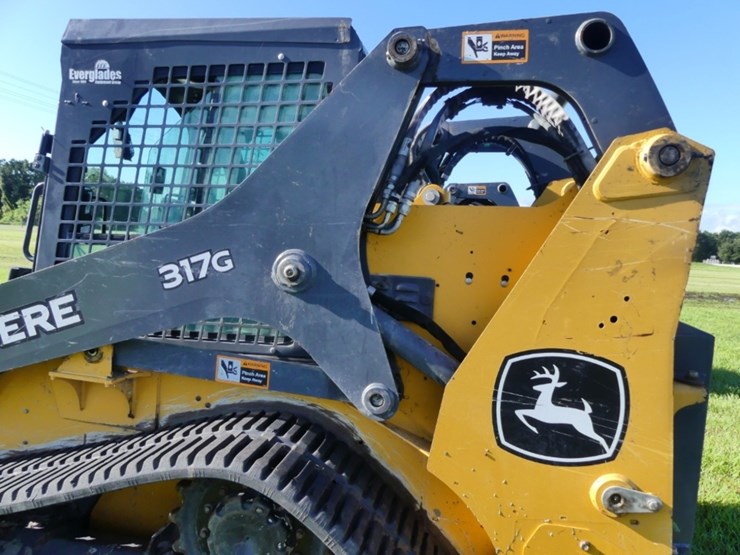 deere-317g-image-8