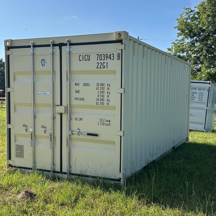 #124 • One Trip 20ft Shipping Container