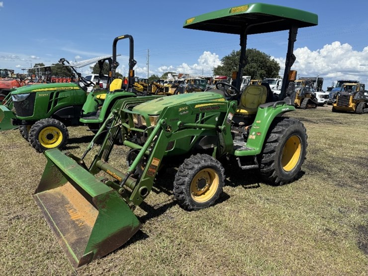 john-deere-3025e-image-1