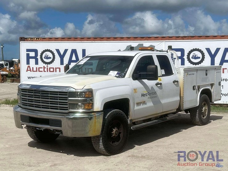 2019-chevrolet-silverado-image-1