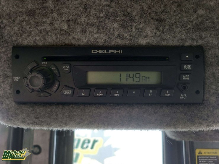 2011-deere-710j-image-18