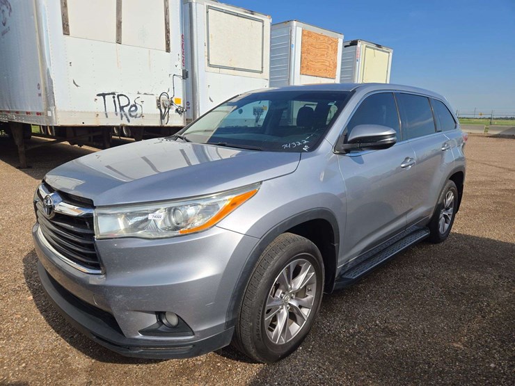 2014-toyota-highlander-image-1