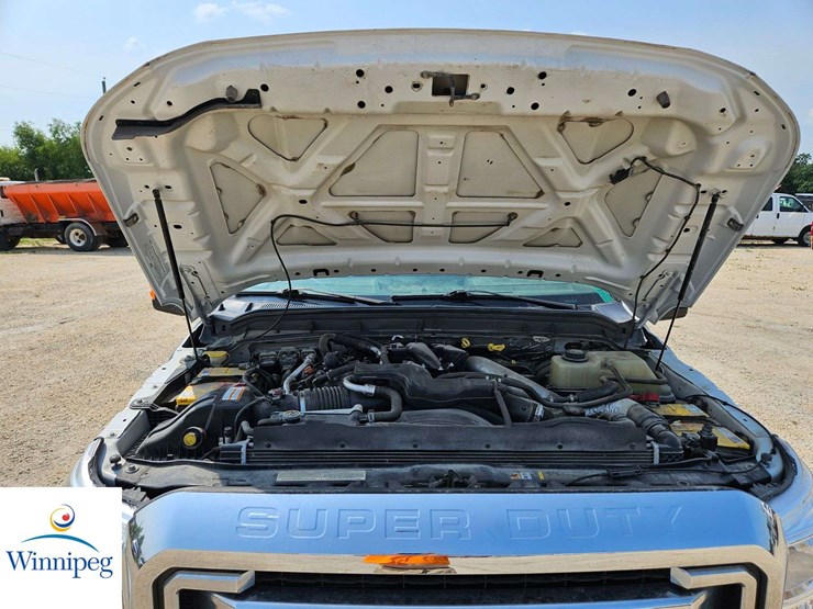 2014-ford-f350-image-16