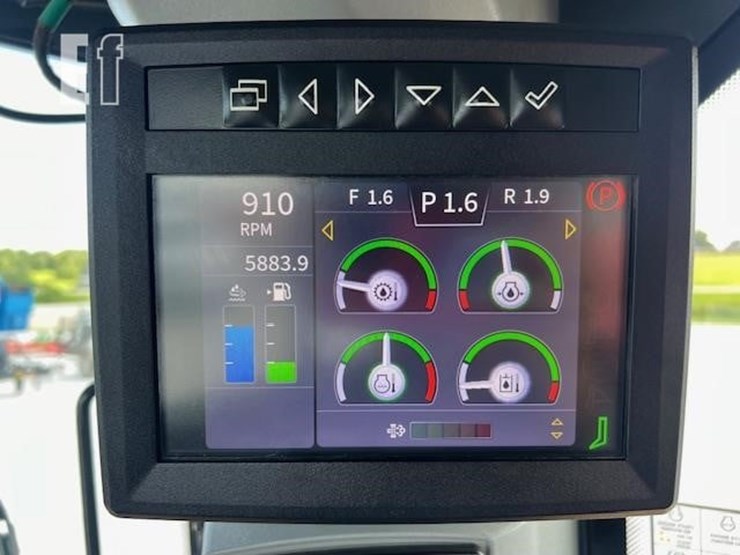 2021-deere-850l-wlt-image-52