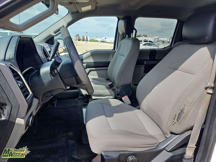 2016-ford-f150-image-15