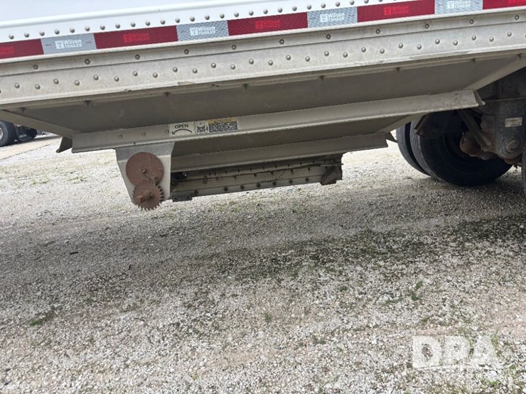 2016-wilson-grain-trailer-image-31