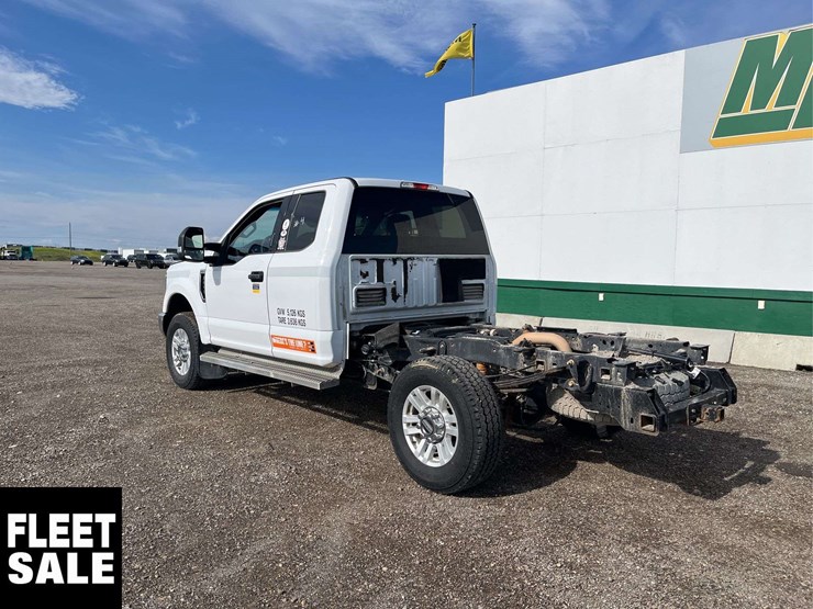 2019-ford-f350-image-10