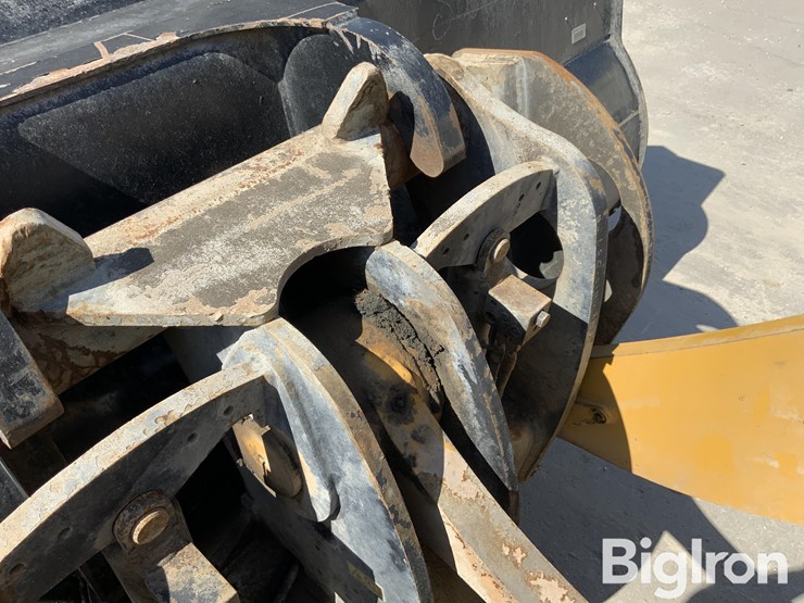 2014-caterpillar-950k-image-12