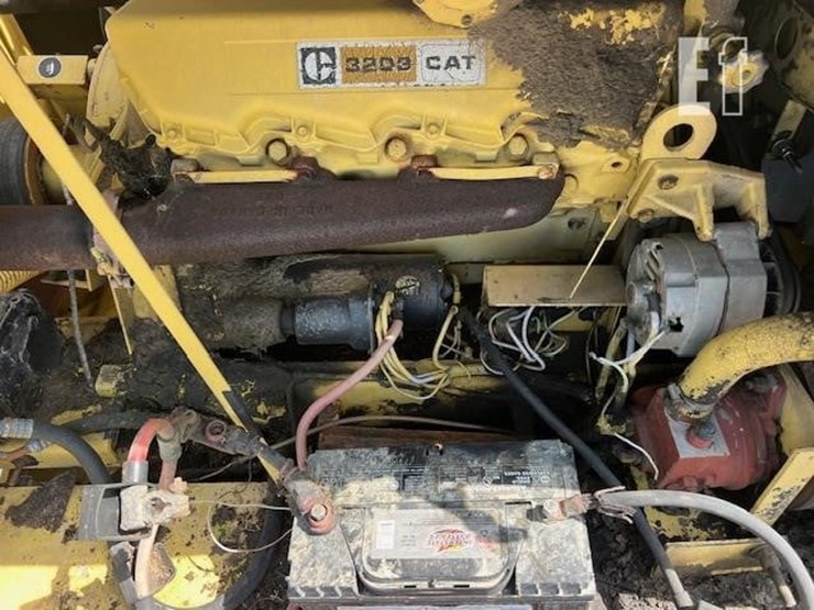 new-holland-tr85-image-41