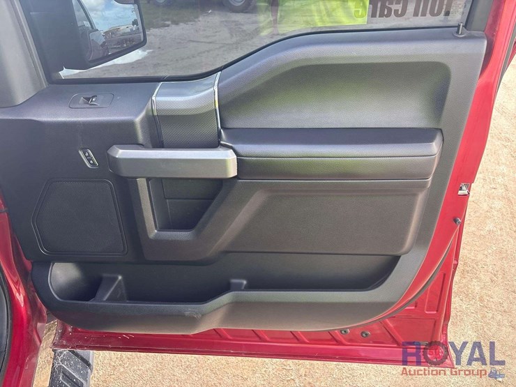 2017-ford-f150-image-25