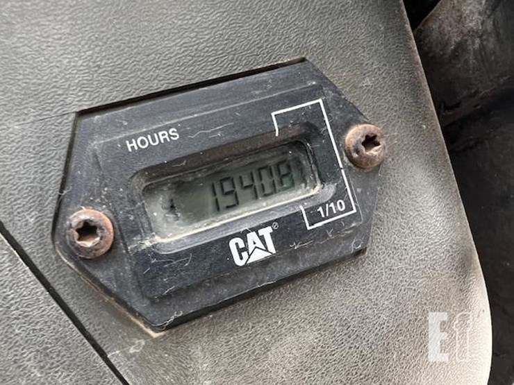 caterpillar-246-image-30