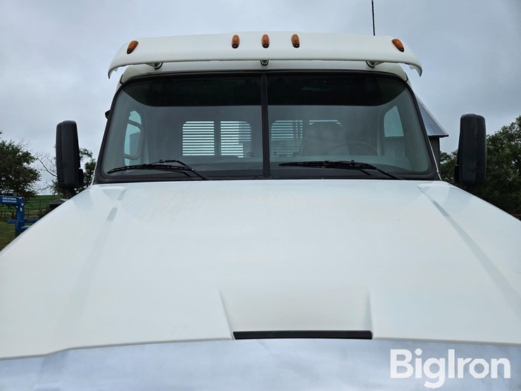 2016-freightliner-cascadia-125-image-9