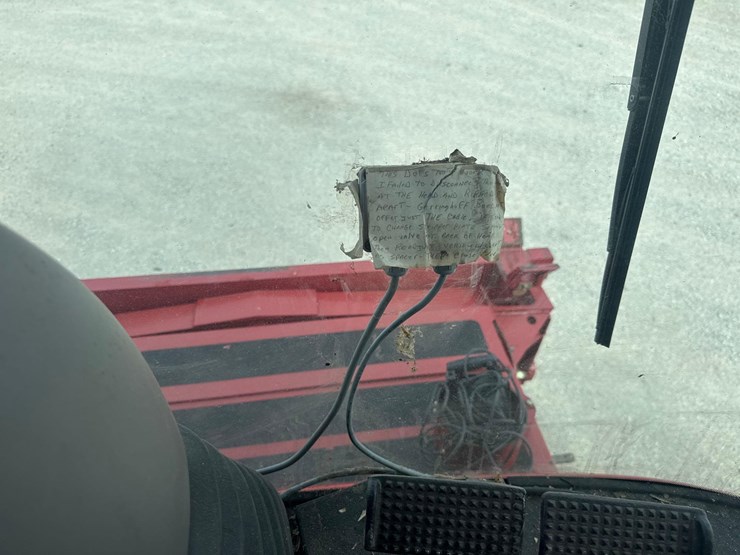 2004-case-ih-8010-image-39