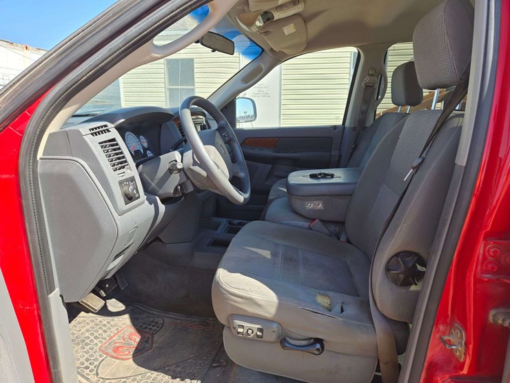 2006-dodge-ram-1500-image-12