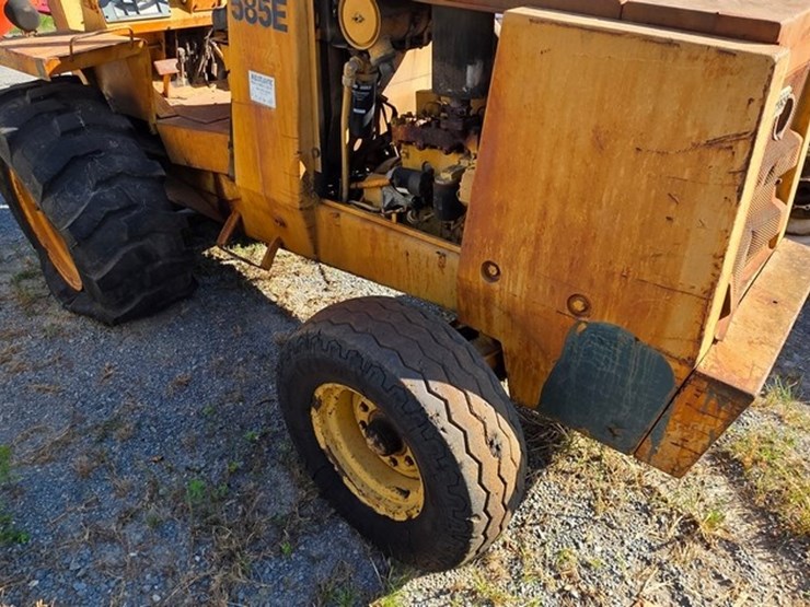 case-585e-image-18