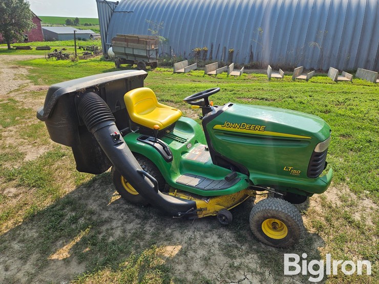 john-deere-lt150-image-3