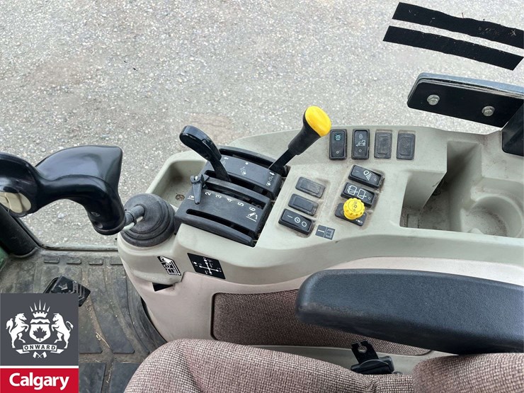 2011-john-deere-3520-image-6