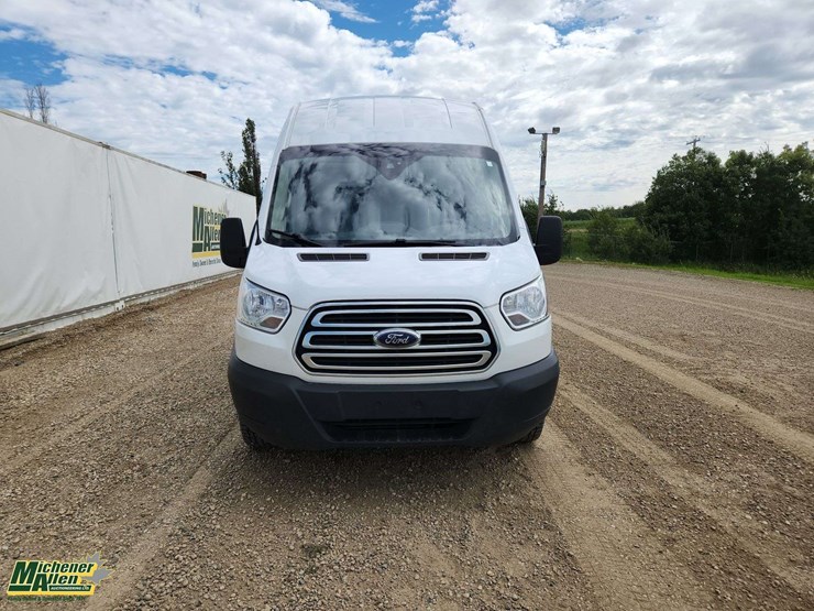 2019-ford-transit-image-29