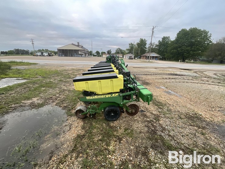 2013-john-deere-1720-image-4